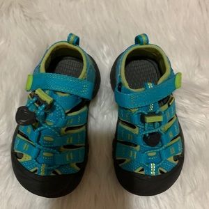 Toddler shoes